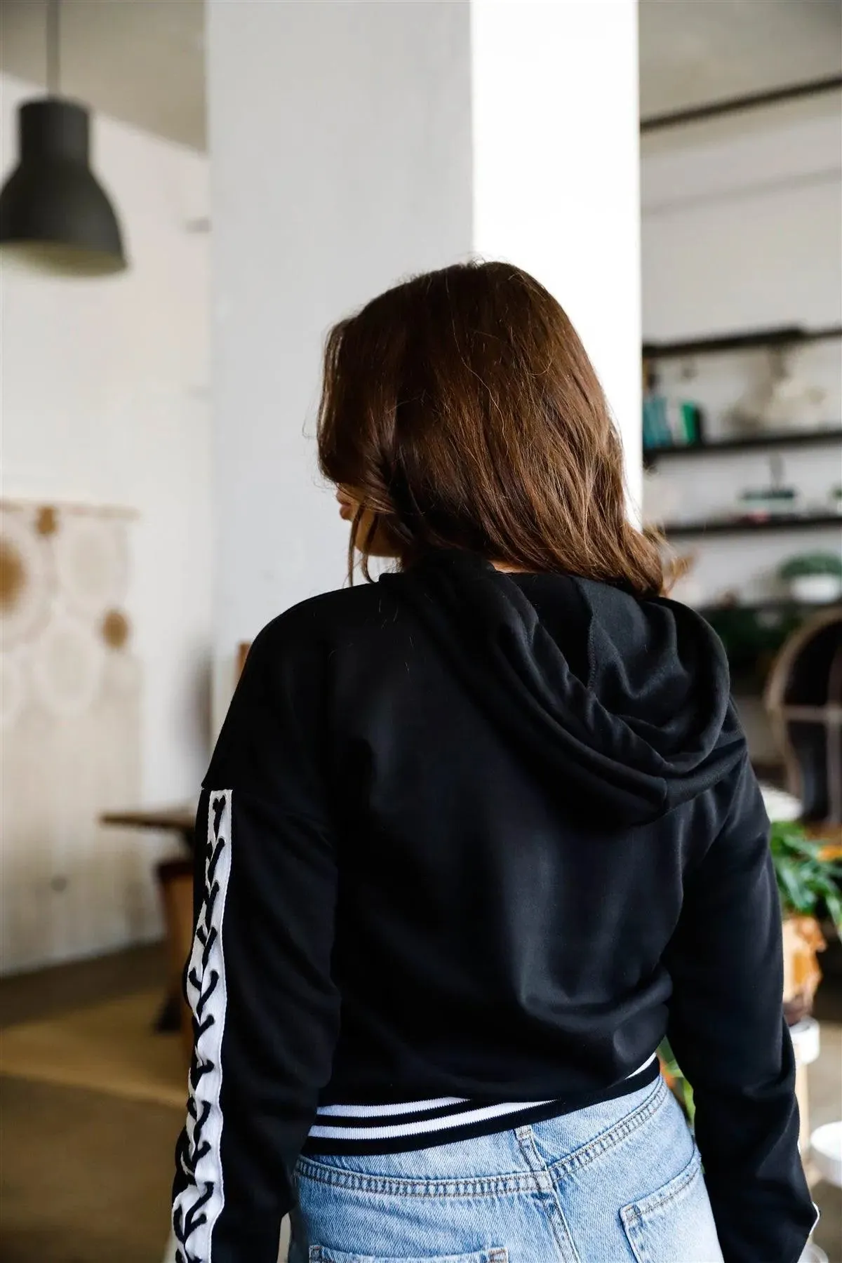 Black Contrast Lace Up Sleeve Detail Striped Cuff & Hem Hooded Sweatshirt /2-1